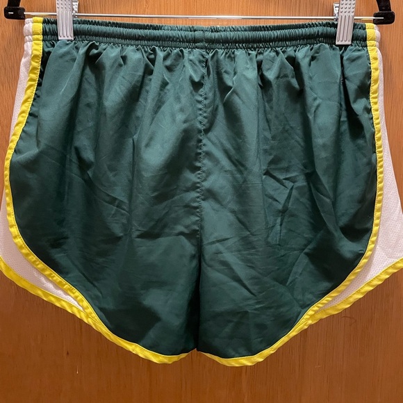 Nike Oregon Duck Dri-fit shorts - Picture 2 of 5